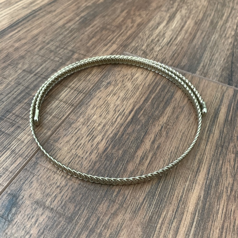 Gold chain choker